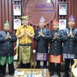 Bupati OKU Timur H Lanosin Mendapat Gelar Kehormatan Suttan Mangku Kewedanaan I